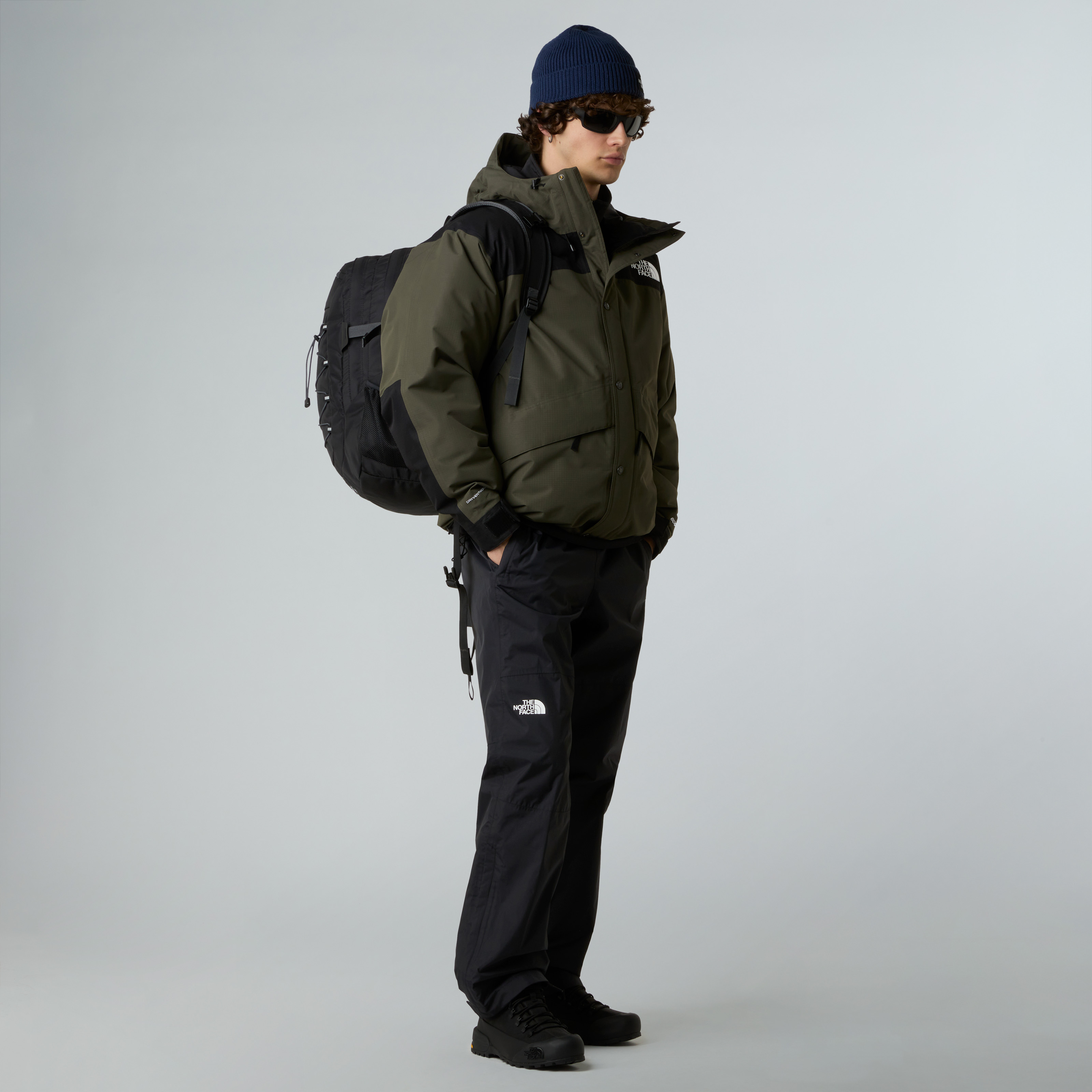 THE NORTH FACE  MOUNTAIN DOWN JACKET NF0A8D1VBQW1