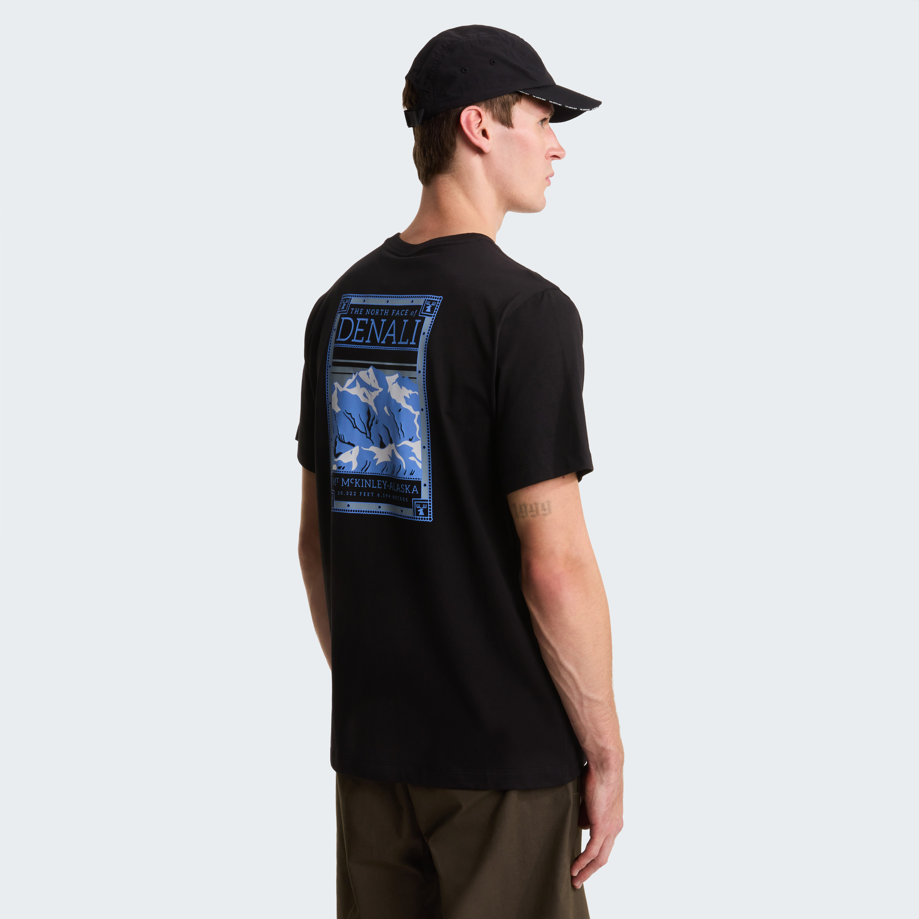 THE NORTH FACE  M NORTH FACES REG SS TEE-GRAPHIC NF0A8GUWJK31